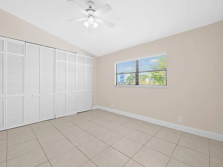 3281 E Golf Blvd #4 — Photo 13