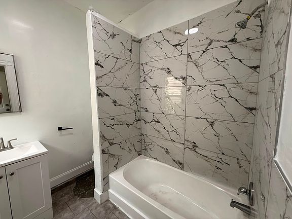 3rd image of 71 W Alpine St Floor 2