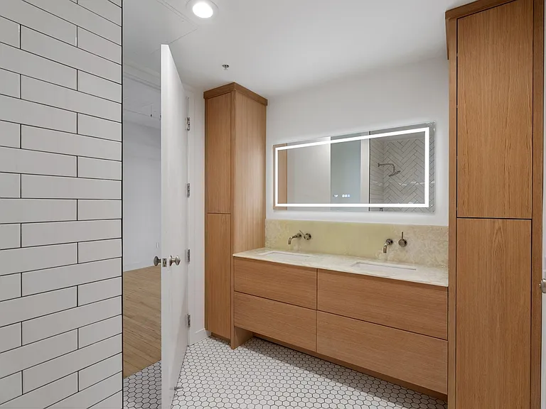 290 Market St #702 — Photo 35