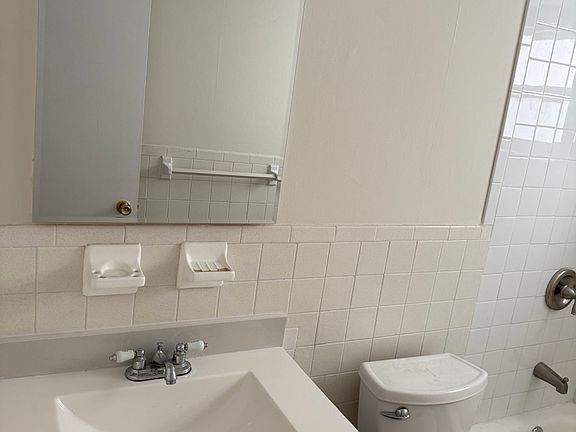 3rd image of 6211 SW 37th St APT 209