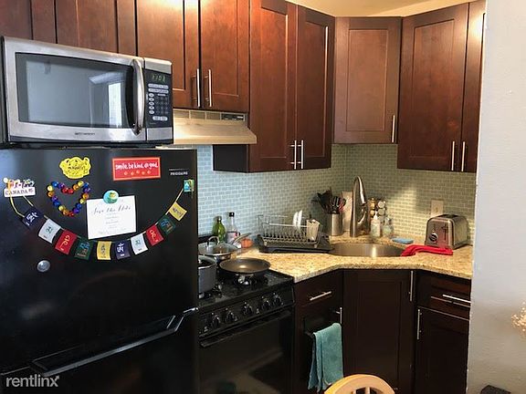 1122 C4 kitchen