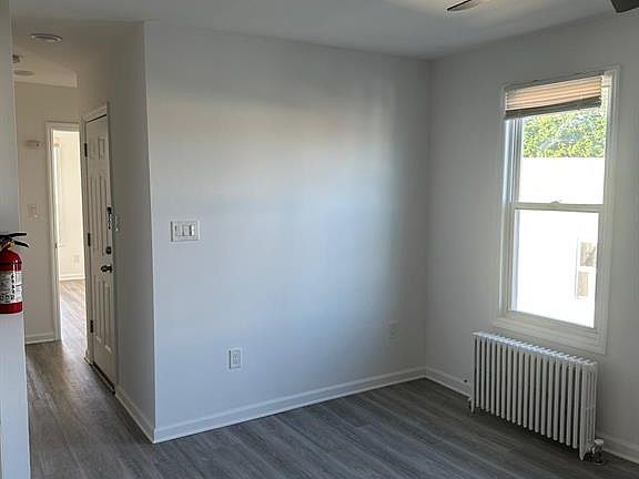 2nd image of 152 Trimble Ave 2