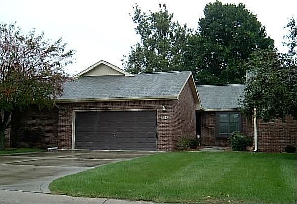 One owner brick condo.