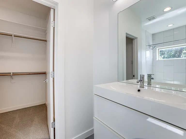5714 Bryan Pkwy #D — Photo 17