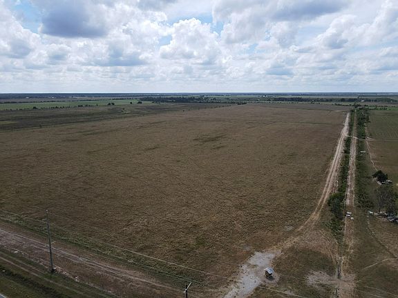 3rd image of 17 Highway 90