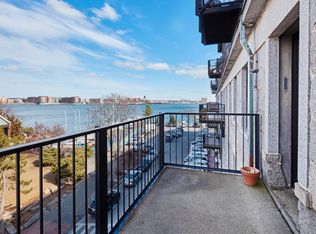 28 Atlantic Ave #423, Boston, MA 02110