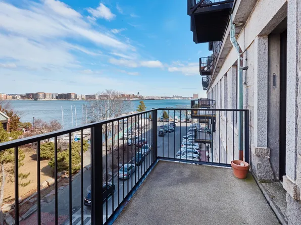 28 Atlantic Ave #423, Boston, MA 02110