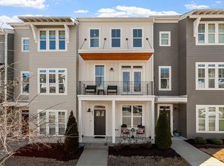 722 Peakland Pl, Raleigh, NC 27604