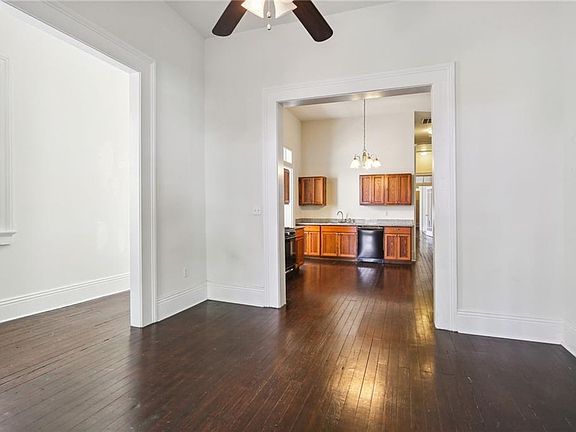 4th image of 2416-18 Bienville St