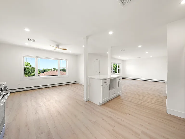 432 Oak St #2 — Photo 19
