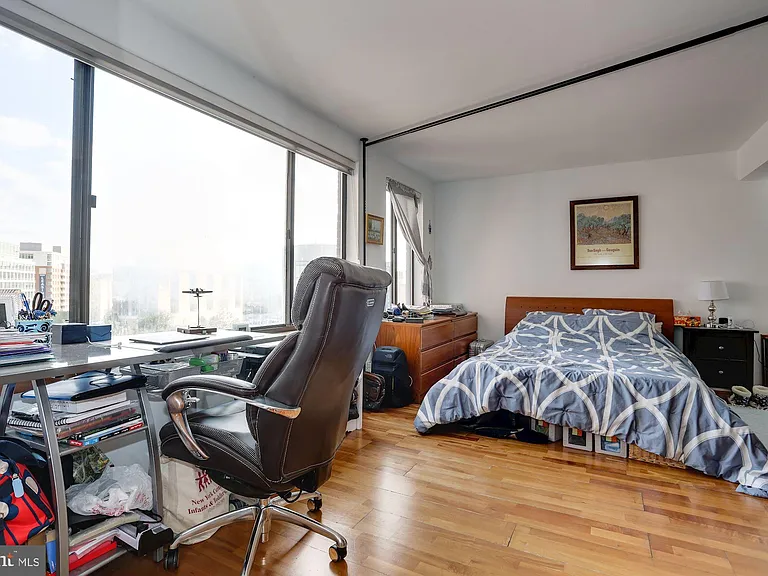 3 Washington Cir NW #803 — Photo 24