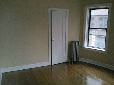 2nd image of 4414 S Drexel Blvd APT 1N