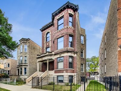 2535 N Kimball Ave, Chicago, IL, 60647