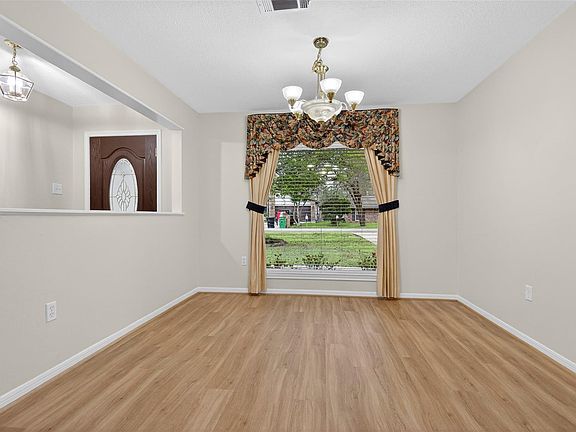 5th image of 24915 Hickory Hill Rd