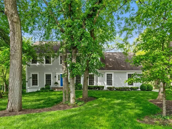 2741 W 131st Ter, Leawood, KS 66209