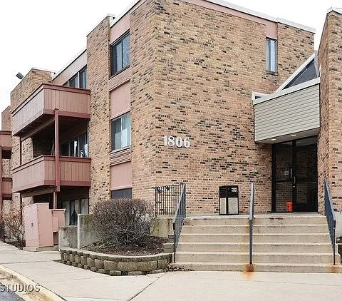 Studio, 600 sqft, $1,450 — Photo 1