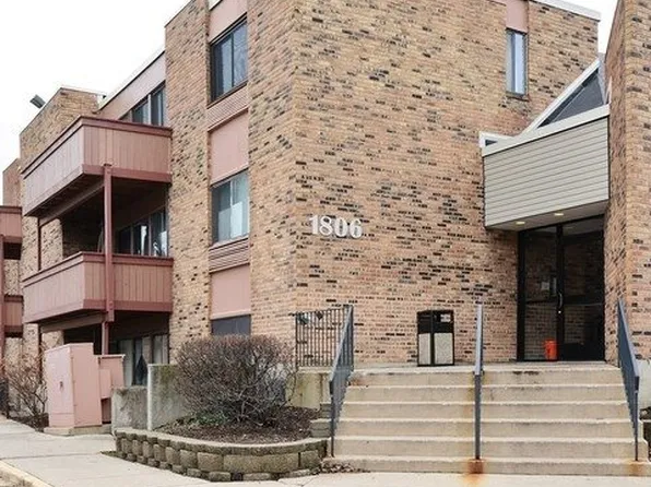 1813 Hemlock Pl APT 208, Schaumburg, IL 60173