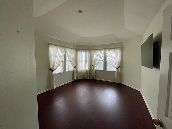 Room1 - Master Bedroom