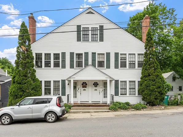 200-202 Marshall St, Fitchburg, MA 01420