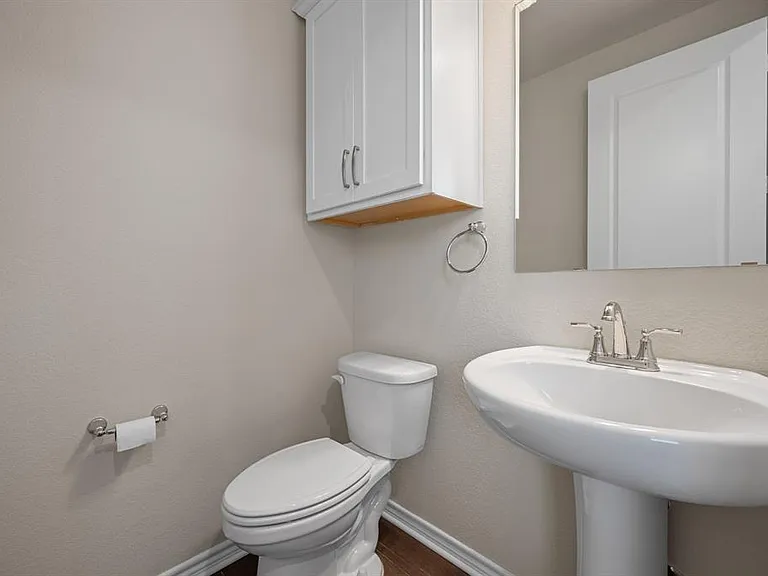 305 Bolivar Way #101 — Photo 16