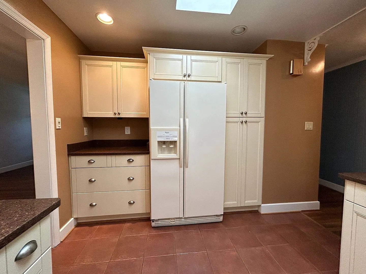 Spacious Brick Ranch Single Family Home! — Photo 3