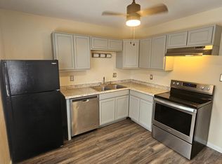 201 Shipman Rd #K-44, Havelock, NC 28532