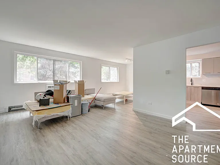 7621 N Sheridan Rd #1J — Photo 3