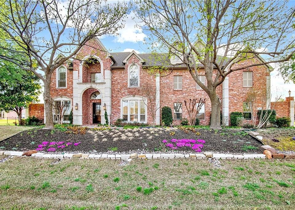 1st image of 441 Palomino Way