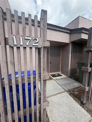 1172 NW 122nd Ter Photo 1