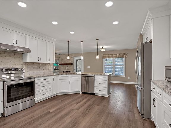 5th image of 533 Stokes Dr