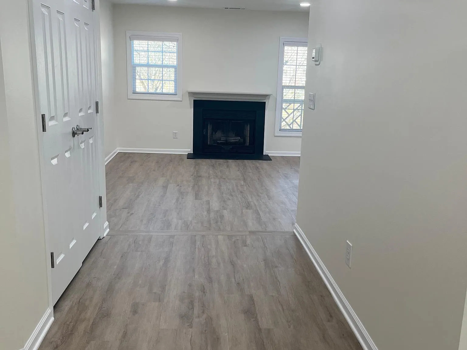 2 bed, 1100 sqft, $2,150 — Photo 4