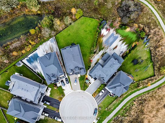 3rd image of 56 Ria Ct