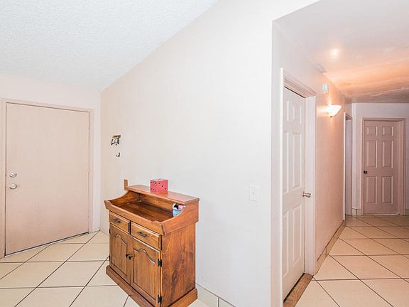 5th image of 5940 S Birchwood Dr