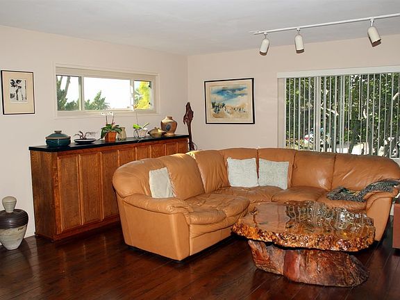 3rd image of 5619 Raymar Ave