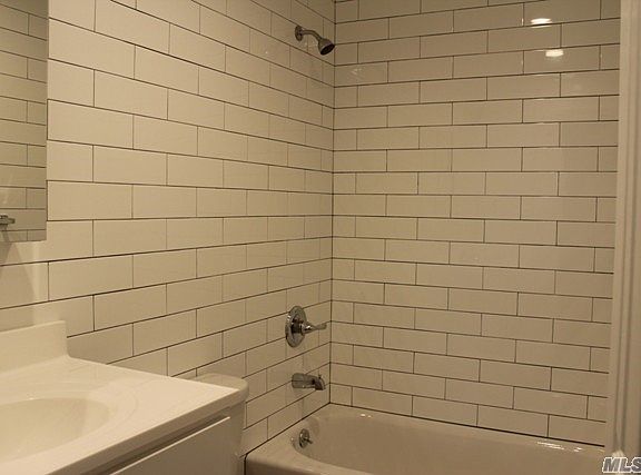 5th image of 6244 Hillmeyer Ave