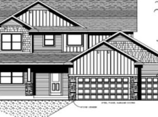 2098 Chestnut St, Lino Lakes, MN 55038