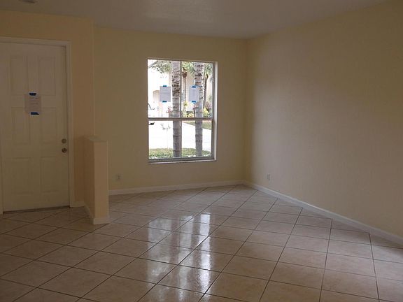 4th image of 4393 Lake Tahoe Cir