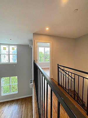 3rd image of 596 Myrtle Ave #5B