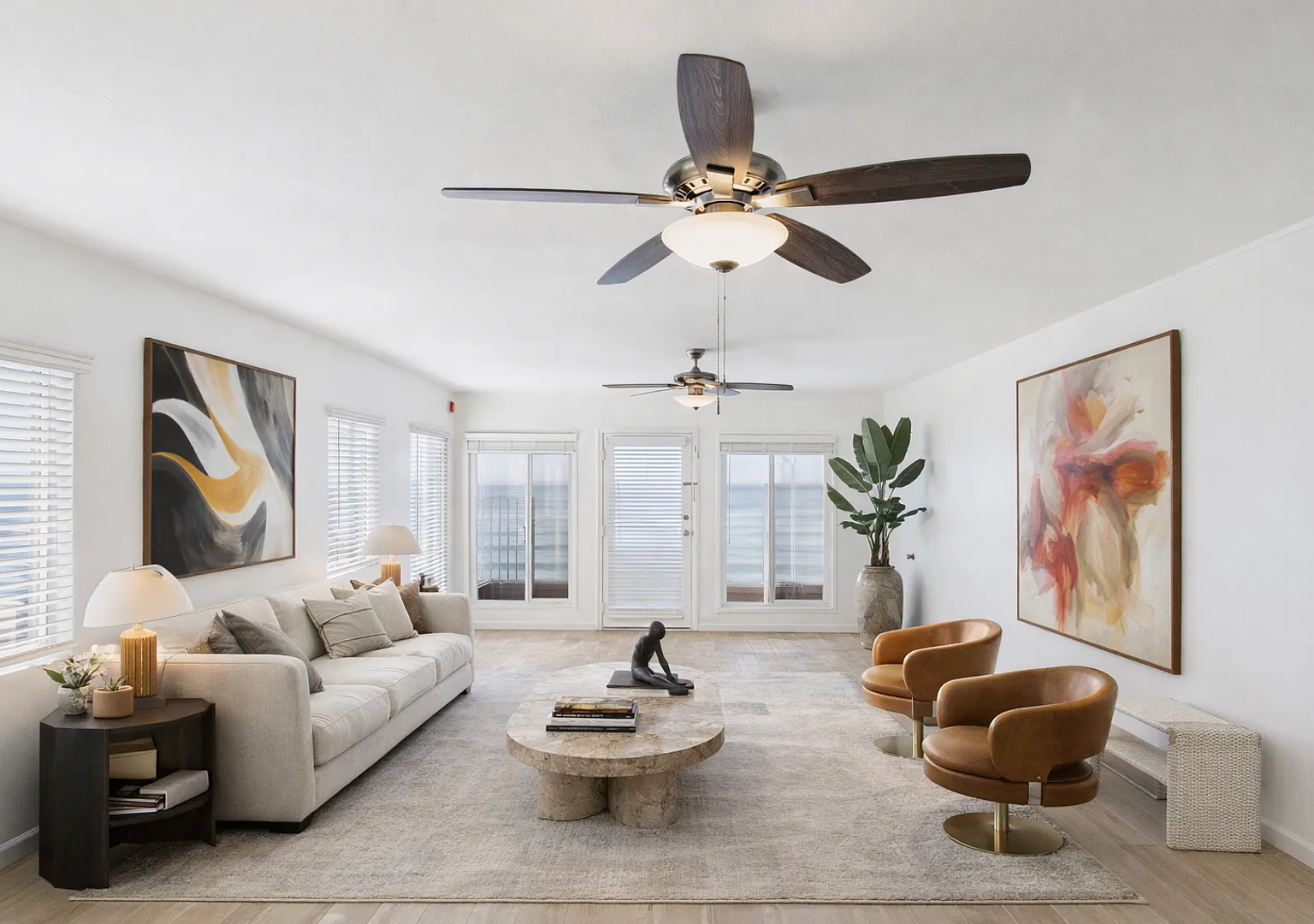 Pacific Crest Apartments — Photo 4