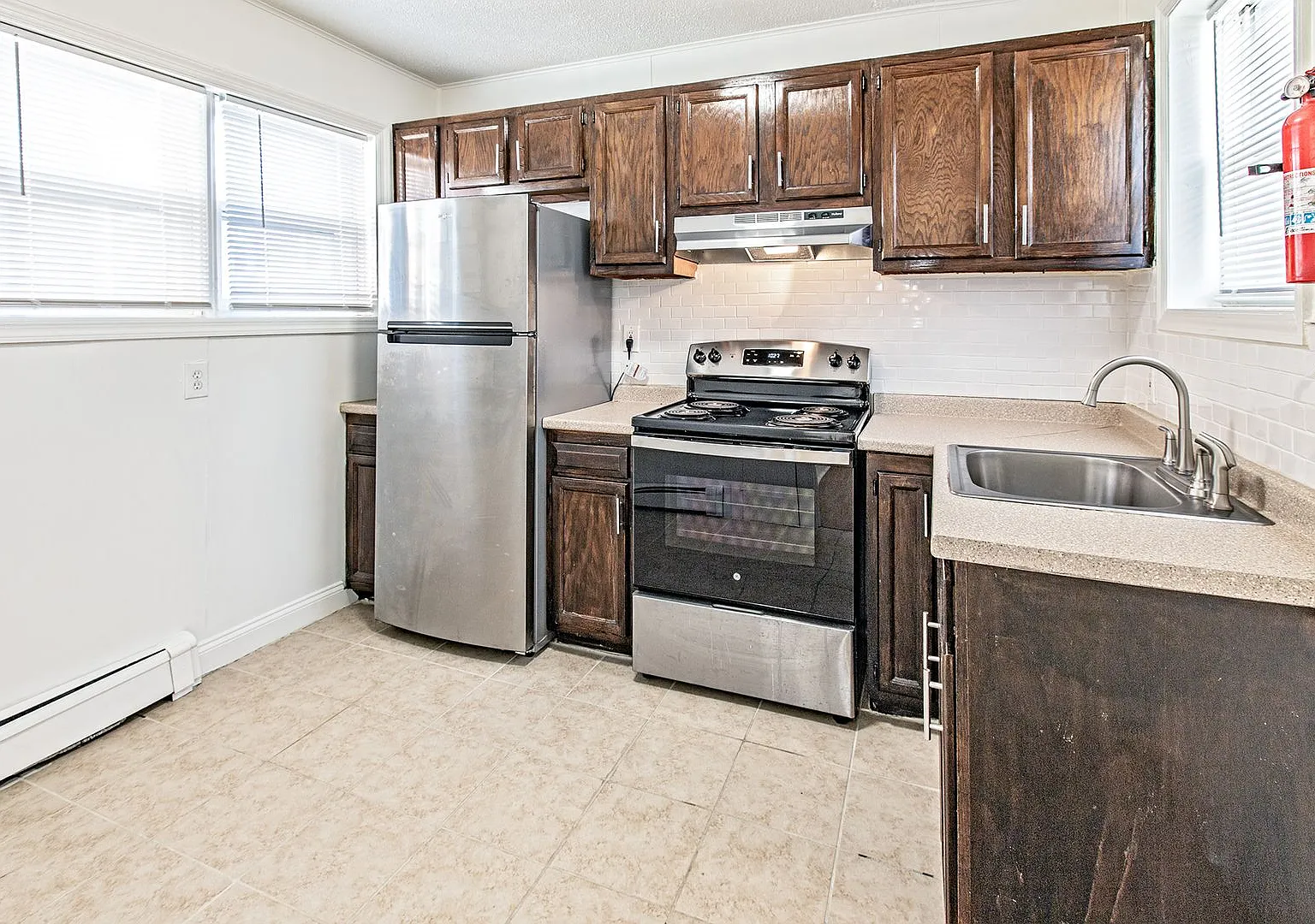 1 bedroom, 1 bath - first floor living on a corner property — Photo 4
