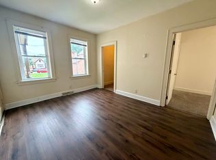 421-425 W Washington St #421-1, Milwaukee, WI 53204
