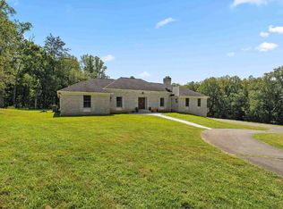 11311 Stuart Mill Rd, Oakton, VA 22124