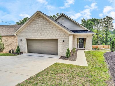 2762 McVitty Rd, Roanoke, VA, 24018