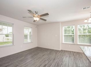 101 Abbey Rd, Versailles, KY 40383
