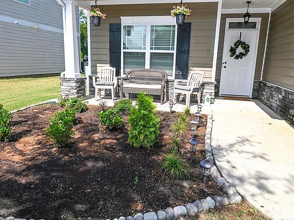 3rd image of 7263 Double Pine Dr