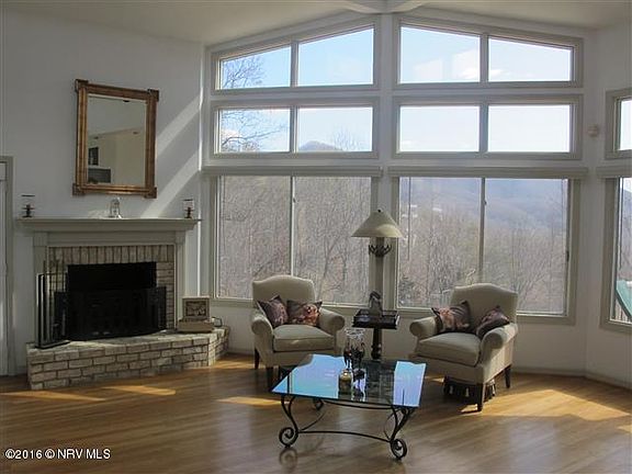 2nd image of 1880 Mountainside Dr
