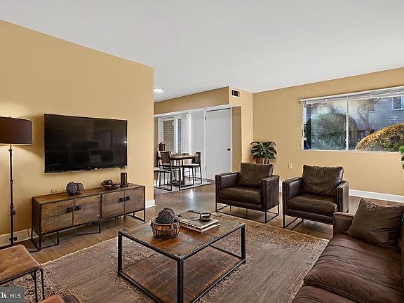 2nd image of 3834 Bel Pre Rd APT 1