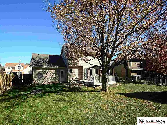 5th image of 805 Joseph Dr