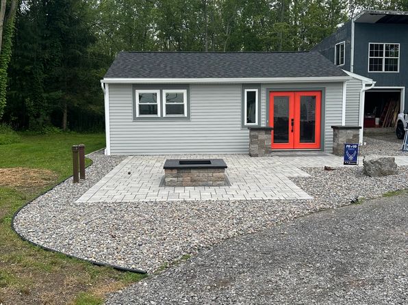 6248 Muskrat Bay Rd