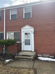 450 Kenwood Dr #D-12, Euclid, OH, 44123